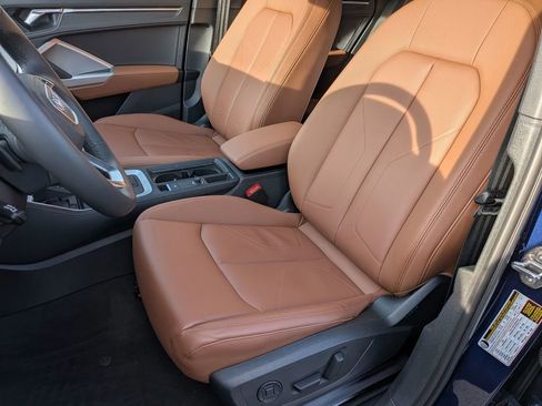 Used 2025 Audi Q3 2.0T Premium w/ Convenience Package image 13