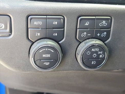 Used 2025 Chevrolet Silverado 1500 ZR2 AWD/4WD image 25