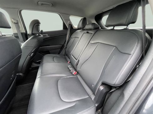 Used 2023 Kia Sportage EX AWD/4WD image 23