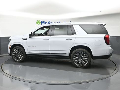 Used 2026 GMC Yukon Denali Ultimate AWD/4WD image 37