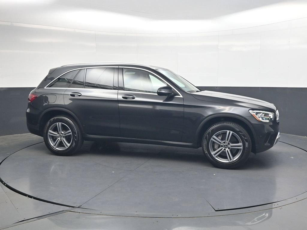 Used 2022 Mercedes-Benz GLC 300 4MATIC w/ Driver Assistance Package image 4