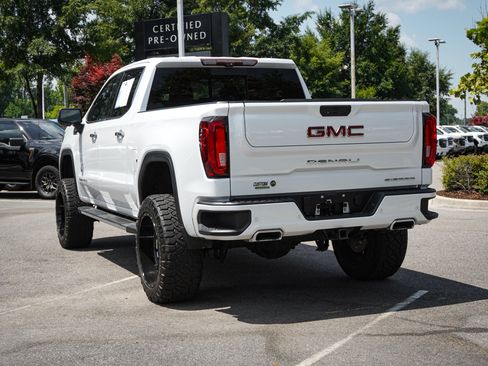 Used 2020 GMC Sierra 1500 Denali w/ Technology Package AWD/4WD image 8