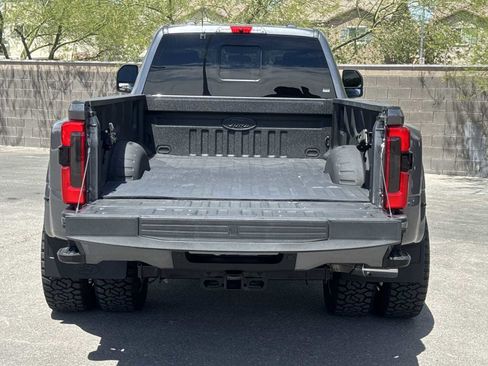 Used 2025 Ford F450 Platinum w/ FX4 Off-Road Package AWD/4WD image 23