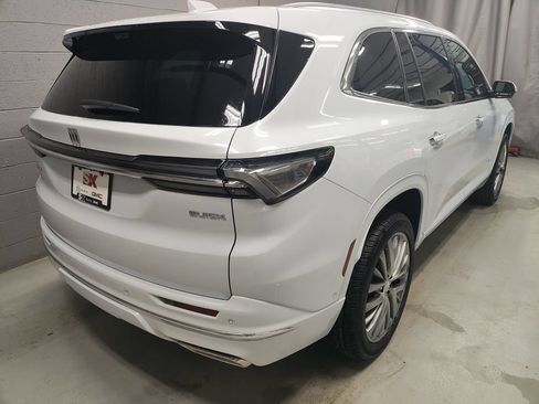New 2026 Buick Enclave Avenir w/ Super Cruise Package AWD/4WD image 2