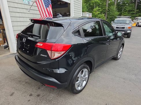 Used 2017 Honda HR-V EX image 8