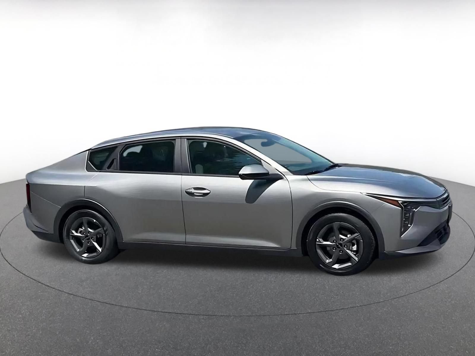 Used 2025 Kia K4 FWD image 14