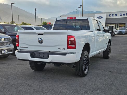 Used 2024 RAM 2500 Laramie AWD/4WD image 3