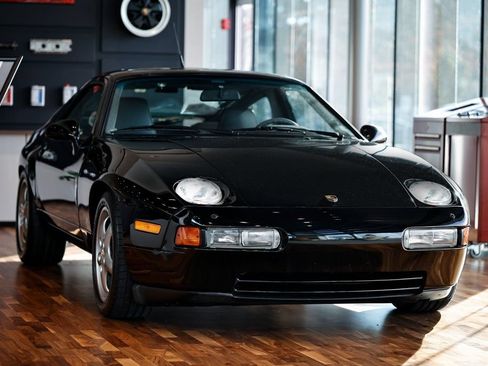 Used 1994 Porsche 928 GTS RWD image 1