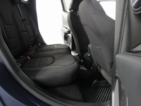 Used 2022 Jeep Renegade Latitude w/ Convenience Group image 18