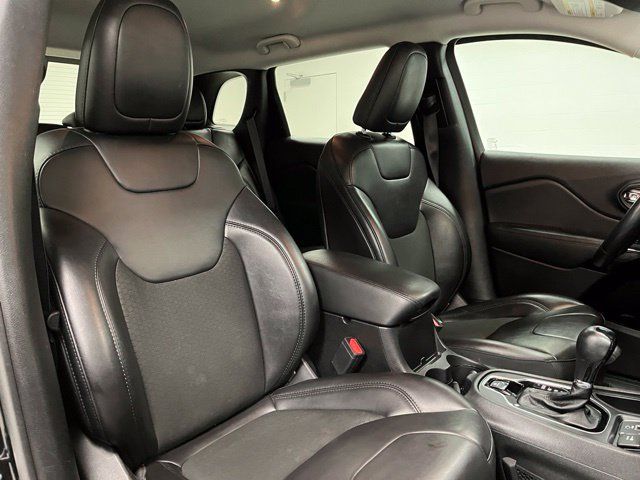 Used 2021 Jeep Cherokee Latitude Plus FWD image 55