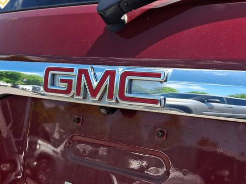 Used 2018 GMC Acadia SLE FWD image 6