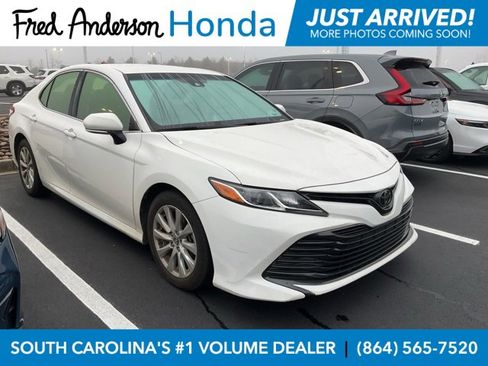 Used 2018 Toyota Camry L image 1