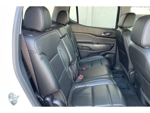 Used 2023 GMC Acadia SLT AWD/4WD image 20