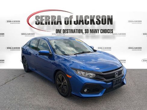 Used 2018 Honda Civic EX image 9