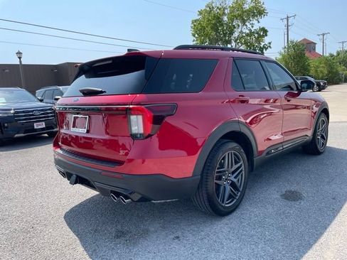 Used 2026 Ford Explorer ST AWD/4WD image 5