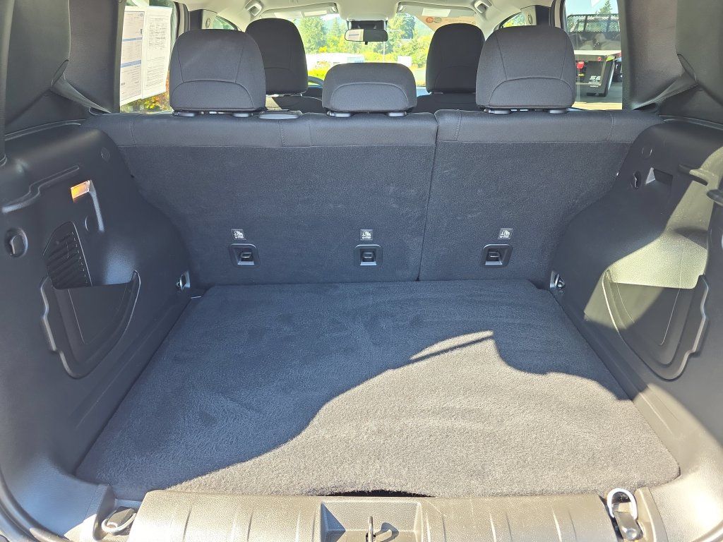 Used 2020 Jeep Renegade Latitude AWD/4WD image 32