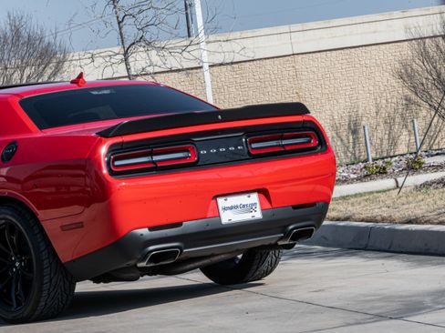 Used 2019 Dodge Challenger R/T Scat Pack w/ Shaker Package image 6