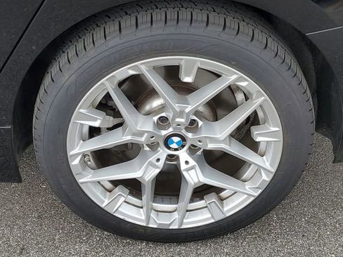 Used 2025 BMW 330i xDrive Sedan AWD/4WD image 32