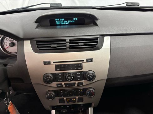 Used 2009 Ford Focus SE image 23