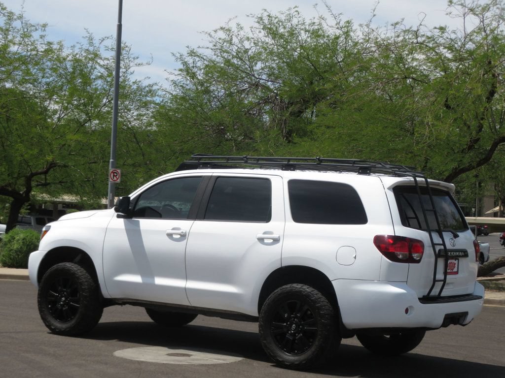 Used 2019 Toyota Sequoia TRD Sport AWD/4WD image 5