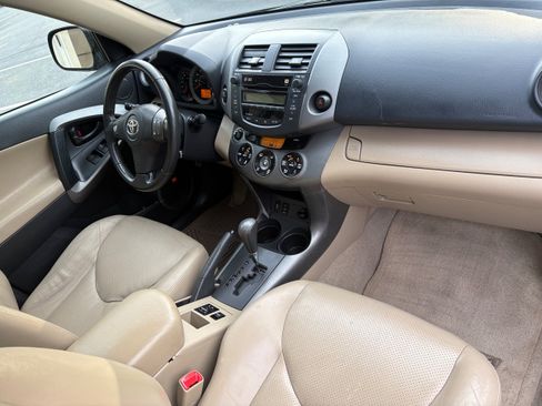 Used 2009 Toyota RAV4 Limited AWD/4WD image 31