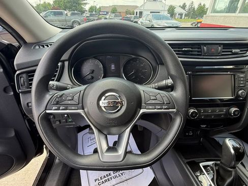 Used 2019 Nissan Rogue S AWD/4WD image 14
