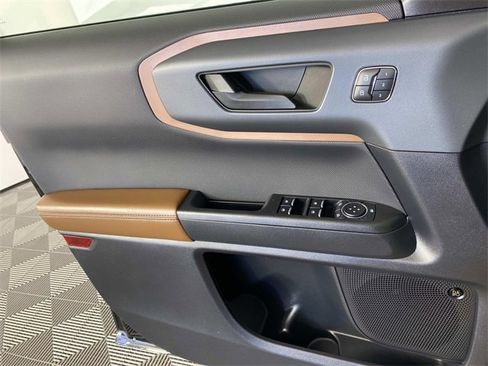 Used 2024 Ford Bronco Sport Outer Banks w/ Tech Package image 25