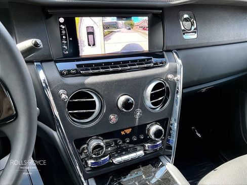 Certified 2021 Rolls-Royce Cullinan AWD/4WD image 7