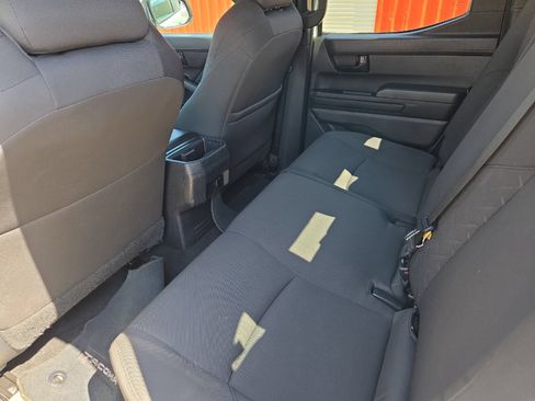 Certified 2025 Toyota Tacoma SR5 AWD/4WD image 11