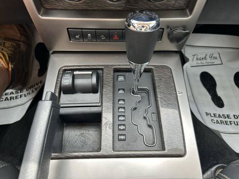 Used 2012 Jeep Liberty Limited Jet w/ Comfort/Convenience Group AWD/4WD image 23
