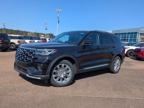 New 2026 Ford Explorer Platinum image 4