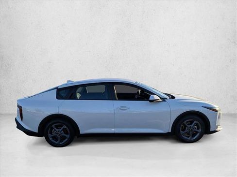 Used 2025 Kia K4 FWD image 4