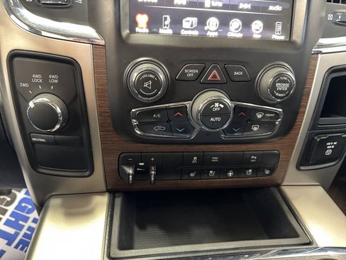 Used 2014 RAM 2500 Laramie w/ Black Appearance Group AWD/4WD image 21