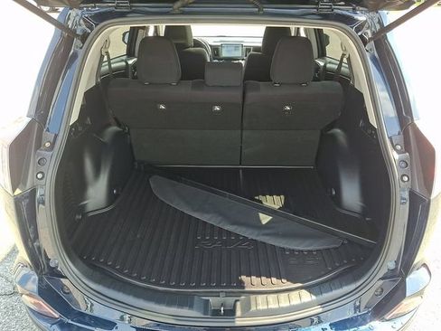 Used 2018 Toyota RAV4 XLE w/ Plus Extra Value Package AWD/4WD image 28