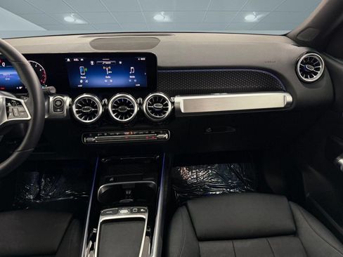 Certified 2026 Mercedes-Benz GLB 250 image 29