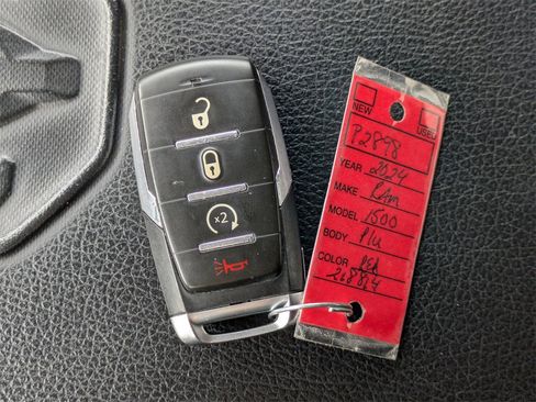 Used 2024 RAM 1500 Laramie image 32