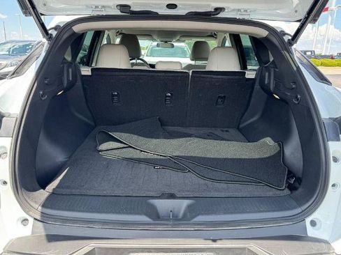 Certified 2025 Nissan Murano SV AWD/4WD image 6
