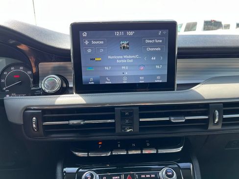 Used 2020 Lincoln Corsair Reserve w/ Appearance Package FWD image 15