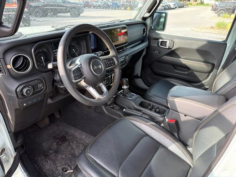 Used 2024 Jeep Wrangler Unlimited Sahara w/ Safety Group AWD/4WD image 9