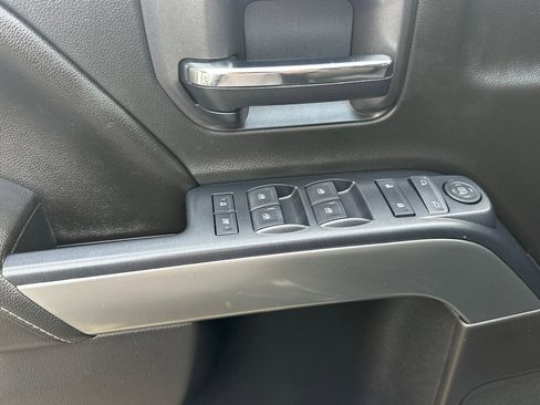 Used 2016 Chevrolet Silverado 2500 LT w/ LT Convenience Package image 8