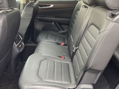 Used 2024 Volkswagen Atlas SEL image 8