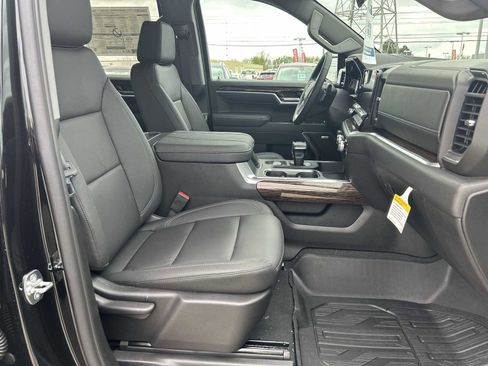New 2026 GMC Sierra 1500 Elevation w/ Elevation Premium Package AWD/4WD image 28