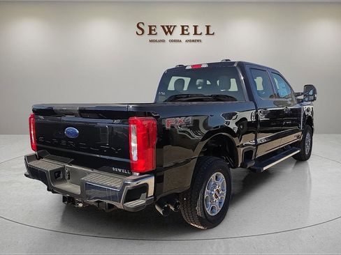 New 2026 Ford F250 XLT w/ FX4 Off-Road Package image 4