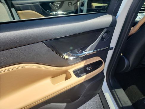 Used 2020 Lincoln Corsair Reserve w/ Equipment Group 201A image 18