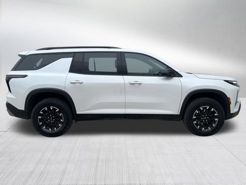 Used 2025 Chevrolet Traverse Z71 AWD/4WD image 5
