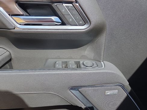 New 2026 GMC Sierra 1500 SLT AWD/4WD image 10