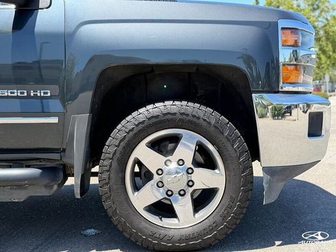 Used 2019 Chevrolet Silverado 2500 LTZ w/ Duramax Plus Package AWD/4WD image 10