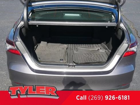 Used 2021 Toyota Camry LE FWD image 16