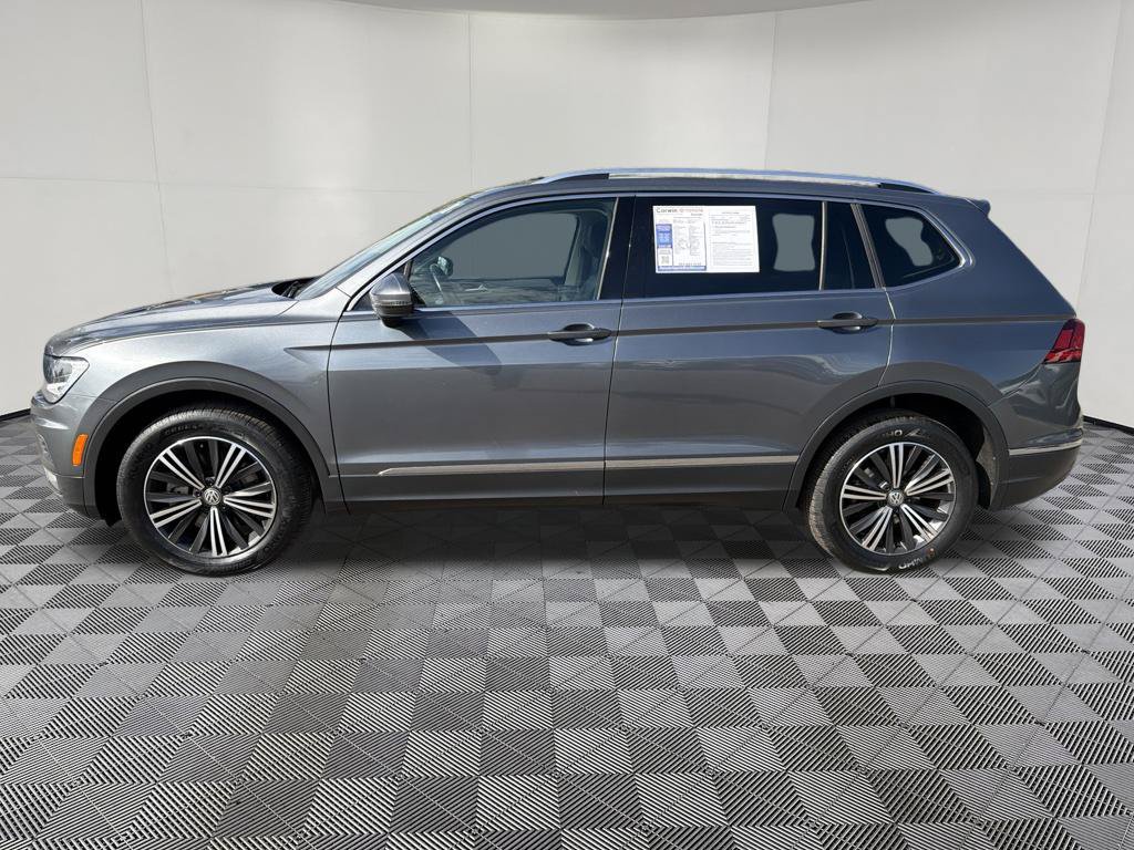 Used 2019 Volkswagen Tiguan SEL w/ 3rd Row Seat Package AWD/4WD image 4