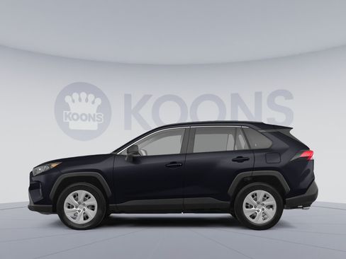 Used 2023 Toyota RAV4 LE FWD image 2